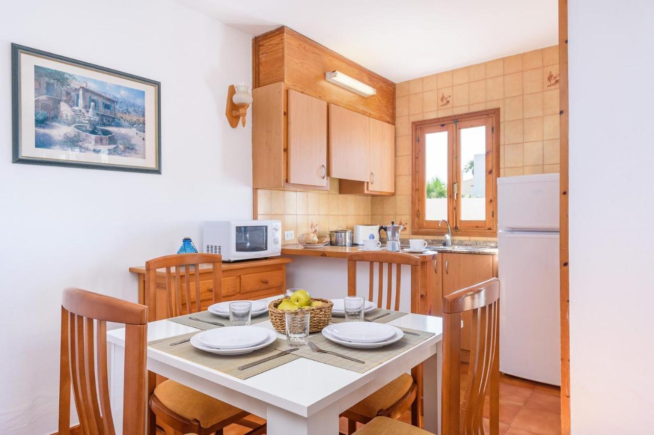 Gavina Villa, Cala Blanca Кала-Бланка Экстерьер фото
